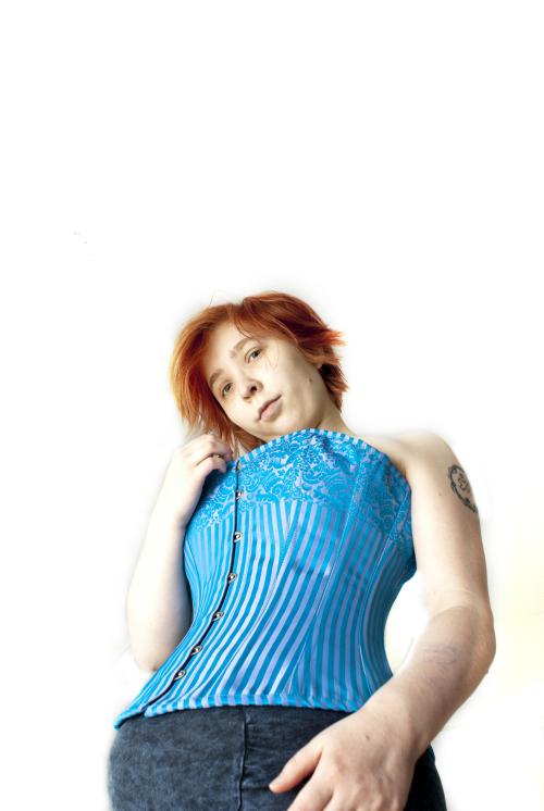 <img500*746:stuff/xsdER23.jpg>