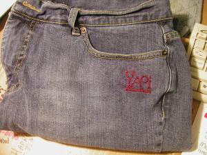 <img300*0:stuff/yaoi%20jeans.jpg>