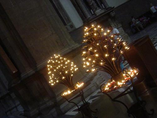 <img500*0:stuff/yoruflorcandles.jpg>
