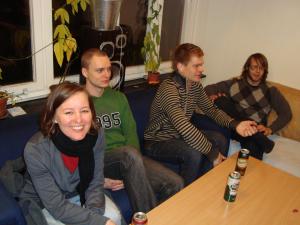 <img300*0:stuff/z/1/2009-04-08-Lena/DSC01704.JPG>