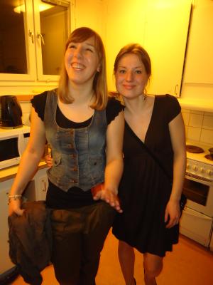 <imgl300*0:stuff/z/1/After%2520Partywine/dsc04295.jpg>