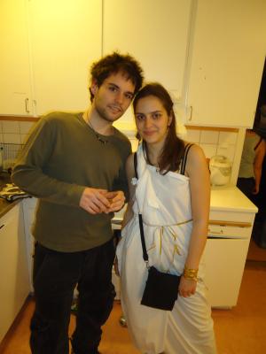 <imgr300*0:stuff/z/1/After%2520Partywine/dsc04306.jpg>