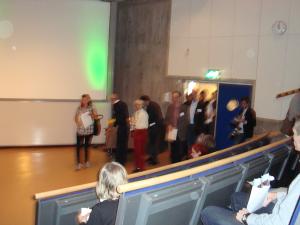 <img300*0:stuff/z/1/Alumni2009/DSC01936.JPG>