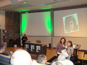 <img300*0:stuff/z/1/Alumni2009/DSC01937.JPG>