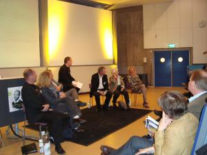 <img300*0:stuff/z/1/Alumni2009/DSC01985.JPG>