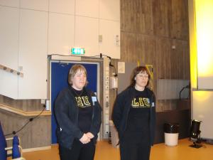<img300*0:stuff/z/1/Alumni2009/DSC01987.JPG>