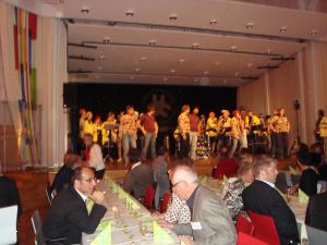<img300*0:stuff/z/1/Alumni2009/DSC02007.JPG>