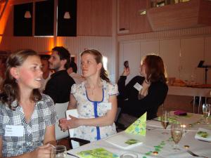<img300*0:stuff/z/1/Alumni2009/DSC02010.JPG>