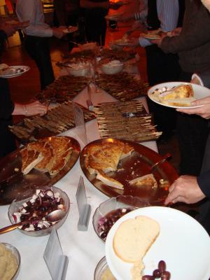 <img300*0:stuff/z/1/Alumni2009/DSC02016.JPG>