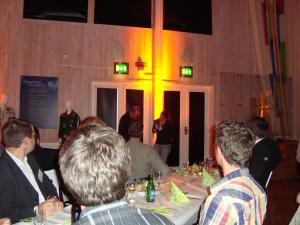<img300*0:stuff/z/1/Alumni2009/DSC02021.JPG>