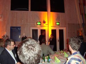 <img300*0:stuff/z/1/Alumni2009/DSC02022.JPG>