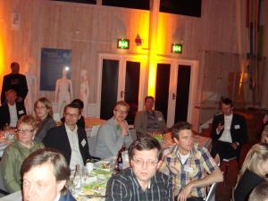<img300*0:stuff/z/1/Alumni2009/DSC02037.JPG>