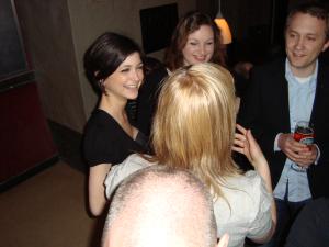 <img300*0:stuff/z/1/Alumni2009/DSC02048.JPG>