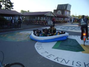 <img300*0:stuff/z/1/BasAr1d/DSC05267.JPG>