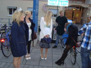 <img300*0:stuff/z/1/BasArTack/DSC06435.JPG>