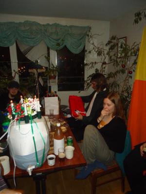 <imgl300*0:stuff/z/1/BirthdayParty2011/dsc05819.jpg>