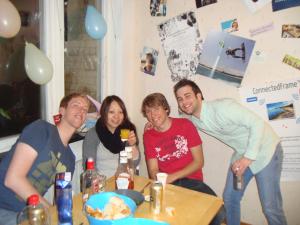 <img300*0:stuff/z/1/Birthdayparties%25202010-04-24/DSC09917.JPG>