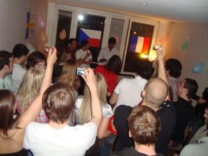 <img300*0:stuff/z/1/Birthdayparties%25202010-04-24/DSC09939.JPG>