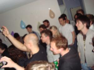 <img300*0:stuff/z/1/Birthdayparties%25202010-04-24/DSC09940.JPG>