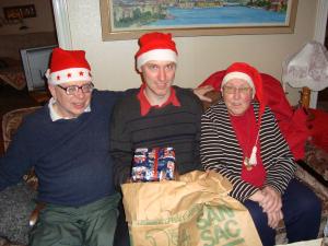 <img300*0:stuff/z/1/ChristmasEve2010/dsc00599.jpg>