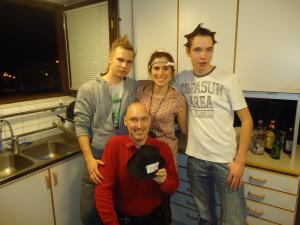 <img300*0:stuff/z/1/CrazyHairParty/dsc05903.jpg>