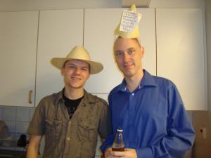 <img300*0:stuff/z/1/CrazyHatParty/DSC09263.JPG>