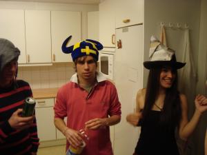 <img300*0:stuff/z/1/CrazyHatParty/DSC09265.JPG>