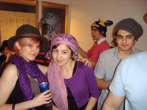 <img300*0:stuff/z/1/CrazyHatParty/DSC09280.JPG>