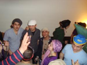 <img300*0:stuff/z/1/CrazyHatParty/DSC09282.JPG>