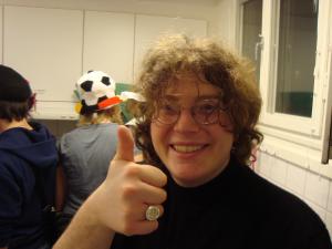 <img300*0:stuff/z/1/CrazyHatParty/DSC09300.JPG>