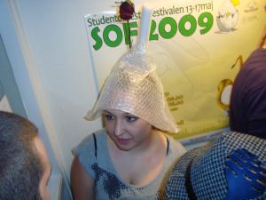 <img300*0:stuff/z/1/CrazyHatParty/DSC09312.JPG>