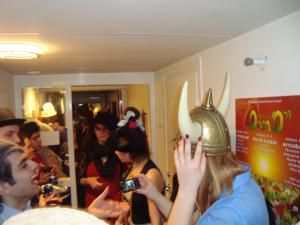 <img300*0:stuff/z/1/CrazyHatParty/DSC09317.JPG>