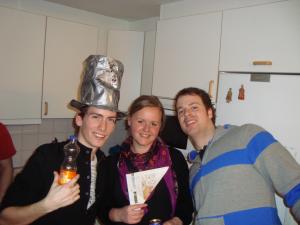<img300*0:stuff/z/1/CrazyHatParty/DSC09329.JPG>
