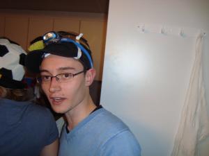 <img300*0:stuff/z/1/CrazyHatParty/DSC09335.JPG>