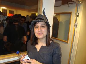 <img300*0:stuff/z/1/CrazyHatParty/DSC09342.JPG>