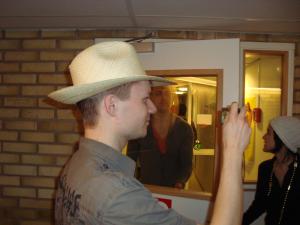 <img300*0:stuff/z/1/CrazyHatParty/DSC09353.JPG>
