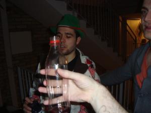 <img300*0:stuff/z/1/CrazyHatParty/DSC09354.JPG>