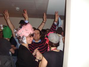 <img300*0:stuff/z/1/CrazyHatParty/DSC09357.JPG>