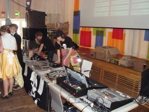 <img300*0:stuff/z/1/DomD2009/DSC01506.JPG>