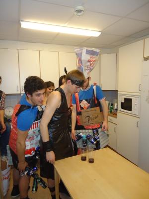 <imgl300*0:stuff/z/1/DoubleParty/dsc04168.jpg>