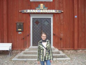 <img300*0:stuff/z/1/Gamla%2520Linkoping%2520and%2520the%2520search%2520for%2520Karna%2520mosse/DSC06053.JPG>