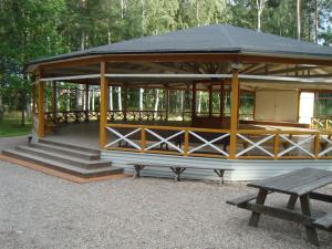 <img300*0:stuff/z/1/Gamla%2520Linkoping%2520and%2520the%2520search%2520for%2520Karna%2520mosse/DSC06055.JPG>