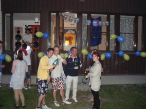 <img300*0:stuff/z/1/Goodbyw%2520Sweden%2520Beach%2520Party/DSC01025.JPG>