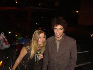 <img300*0:stuff/z/1/Halloween2009/DSC07012.JPG>