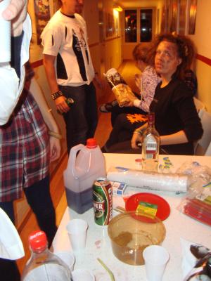 <img300*0:stuff/z/1/Halloween2009/DSC07022.JPG>