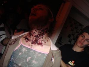 <img300*0:stuff/z/1/Halloween2009/DSC07067.JPG>