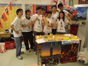 <img300*0:stuff/z/1/Iday2010/DSC00637.JPG>