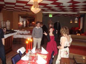 <img300*0:stuff/z/1/Julfest2009/DSC07441.JPG>