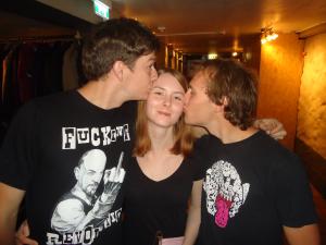 <img300*0:stuff/z/1/LastTuesday2012-06-05/DSC06728.JPG>