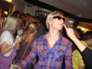 <img300*0:stuff/z/1/Lemans%2520Kravall/DSC06375.JPG>